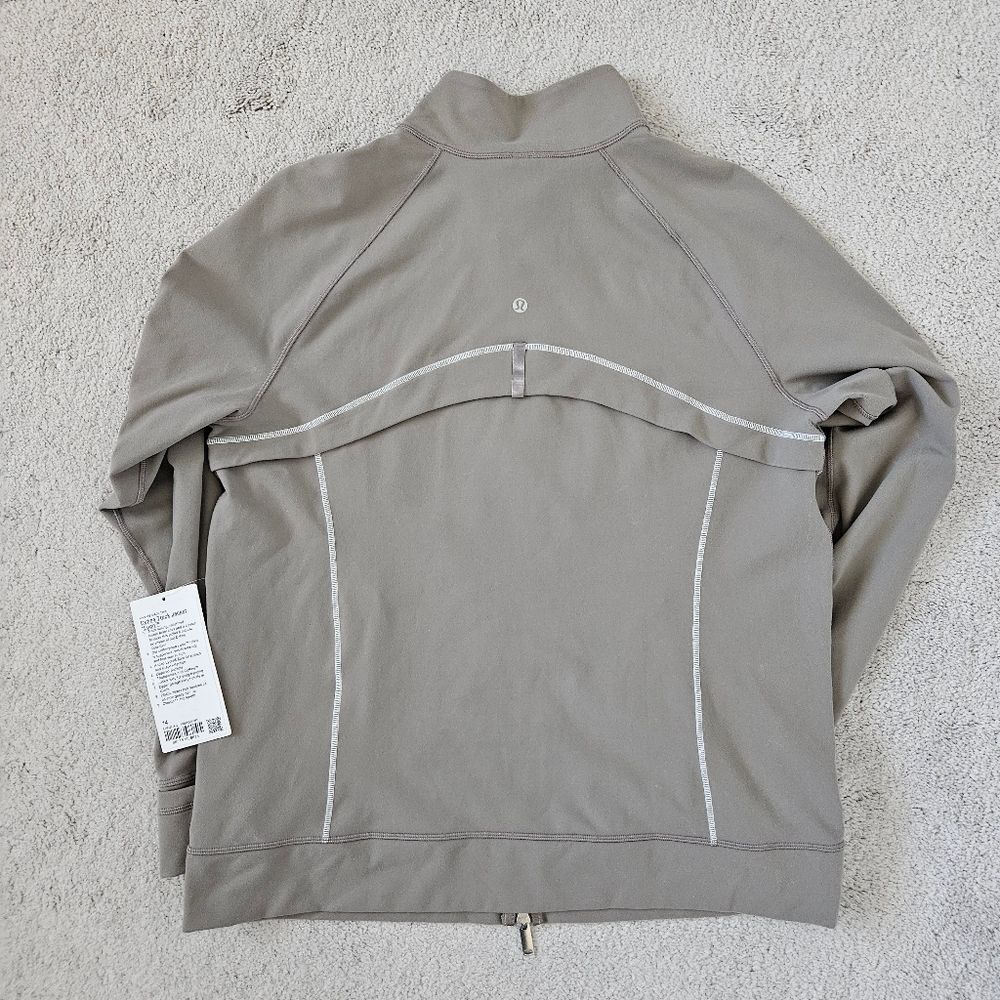 NWT Lululemon Define Track Jacket Womens 14 Athleisure Luon Warm Ash Grey/White - Picture 2 of 11